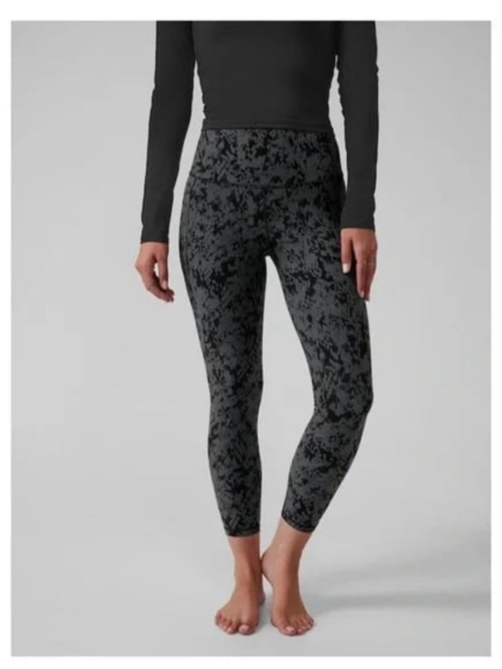 New ATHLETA Salutation Stash Pockets II 7/8 Tights Leggings Serpent Grey\Blk L